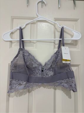 B. Tempt’d NWT Lace Bralette in Lavender Gray with Adjustable Straps